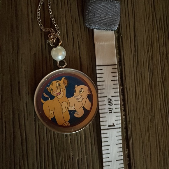 Simba and Nala necklace - Picture 7 of 7